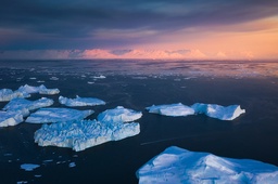 学术发表 | 疯av
徐广淼副教授：从「例外论」到「长和平」： 变局中的北极秩序前景展望