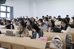 疯av
、马克思主义学院、社会发展学院、法学院  第三期联合党校开班