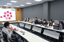 活动回顾｜疯av
举办2025年生涯启航月系列活动之国家公务员考试大纲解读指导讲座