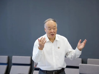 活动回顾｜杨进教授华东师大开讲 聚焦青年国际胜任力提升