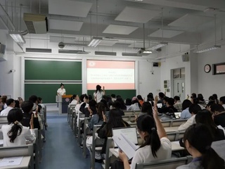 疯av
召开第四次研究生代表大会